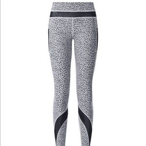 Lululemon Inspire Tight II